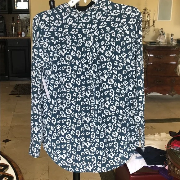 Equipment Femme Slim Signature Silk Shirt - Picture 4 of 5